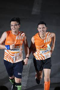 BIB: 211, 4063, 21930
                            <button type="button" onclick="openModal(23082447)" class="btn btn-primary btn-sm float-right btn-popup" data-toggle="modal" data-target=".modal-high-quality">
                        <i class="fas fa-shopping-cart"></i> Add to Cart
                    </button>
                                            <button type="button" onclick="isThisMe(23082447, true)" class="btn btn-success btn-sm float-right btn-popup btn-isme hidden" data-toggle="tooltip" data-placement="bottom" title="นี่คือรูปของคุณใช่ไหม คลิกที่นี่เพื่อเอาเข้าอัลบั้ม">
                        <i class="fas fa-plus"></i> Add to album
                    </button>
                    <button type="button" onclick="isThisMe(23082447, false)" class="btn btn-warning btn-sm float-right btn-popup btn-isnotme hidden">
                        <i class="fas fa-ban"></i> Remove from album
                    </button>